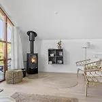 Semesterbostad Lovely In With Kitchen Egernsund