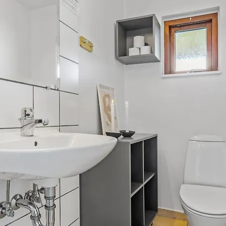 Prázdninový dům Lovely In With Kitchen