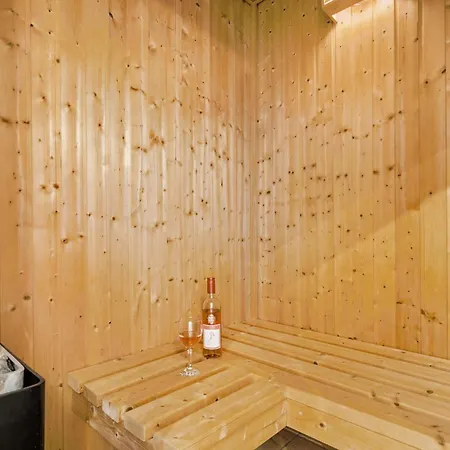 Prázdninový dům Lovely In With Kitchen