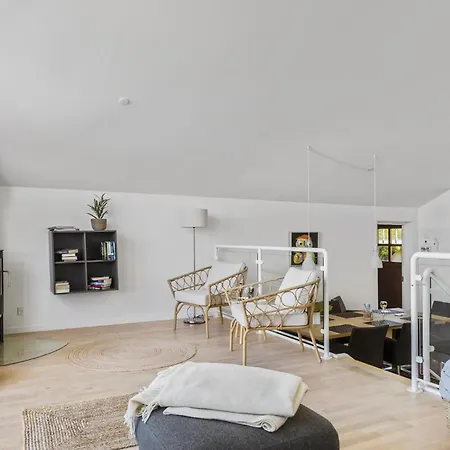 Lovely In With Kitchen Hébergement de vacances *